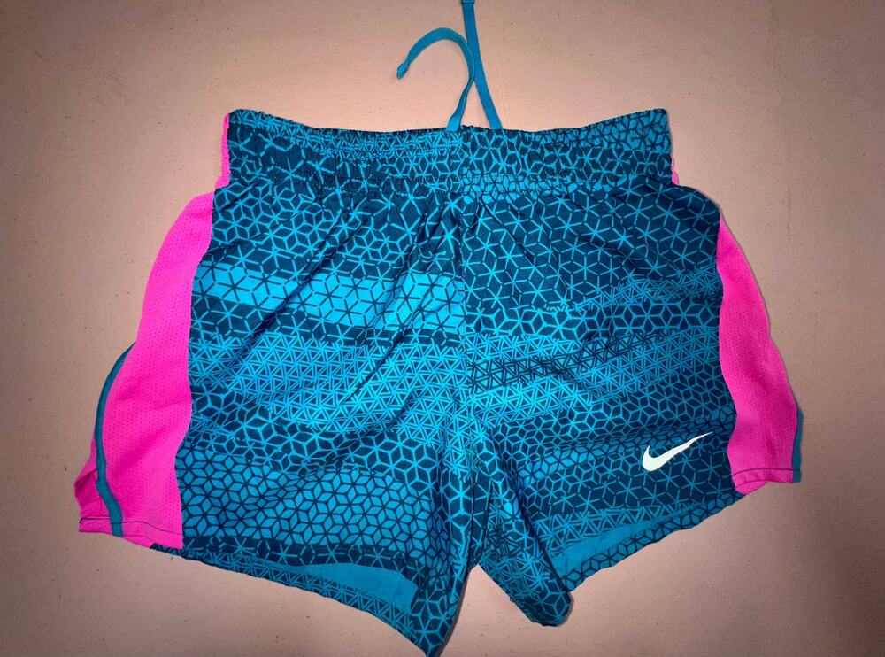 NWOT Nike Dri-Fit Shorts Girls L